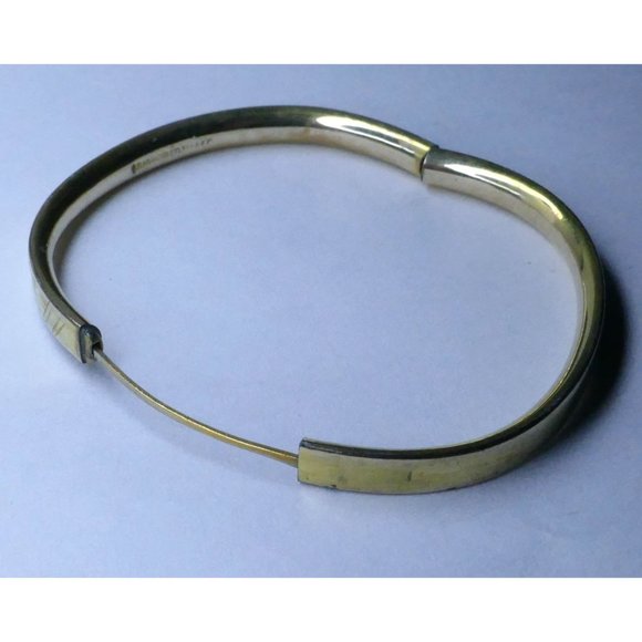 Adorable Vintage 10K Gold Filled Hinged Baby Bangle Bracelet - Picture 4 of 8